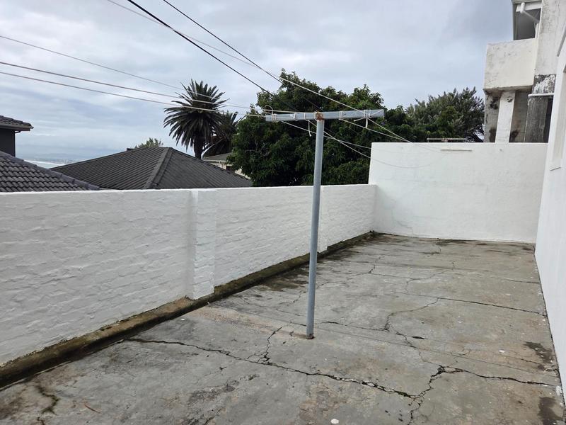 To Let 1 Bedroom Property for Rent in Walmer Estate Western Cape